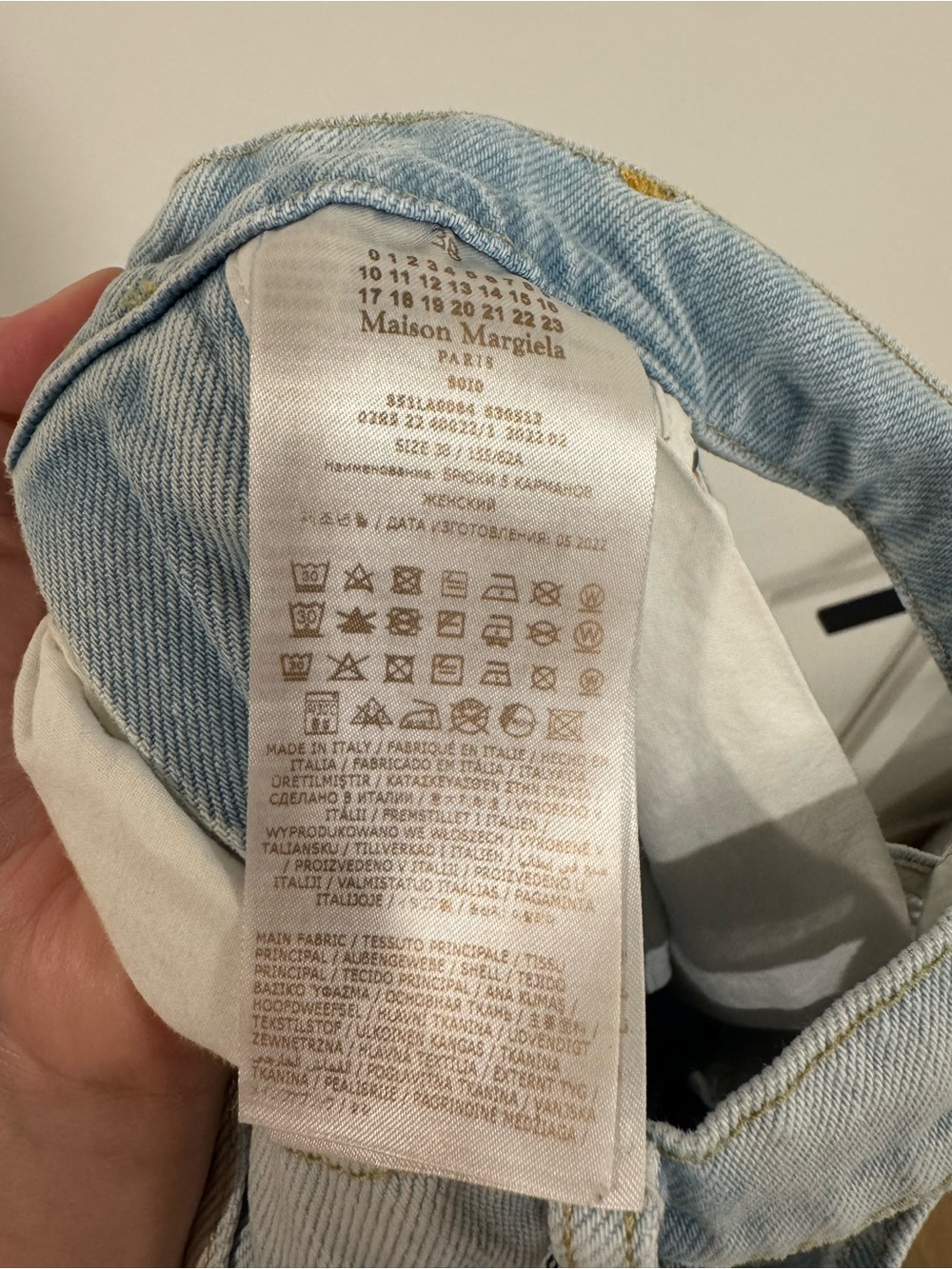 Maison Margiela Light Wash Denim Jeans - Picture 3 of 5